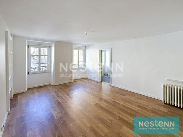 Vente d'un appartement de 3 pièces dans le centre ville de Lamballe