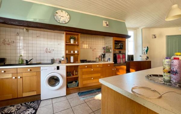 Vente Maison rénové(e) Chef-boutonne   
