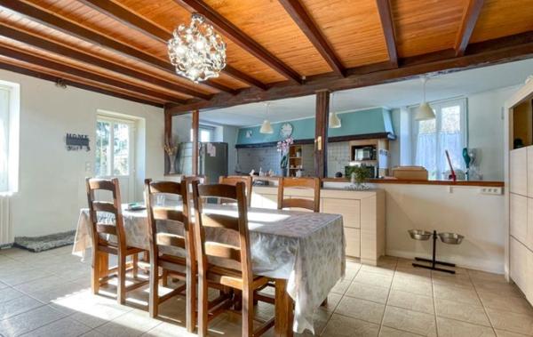 Vente Maison rénové(e) Chef-boutonne   