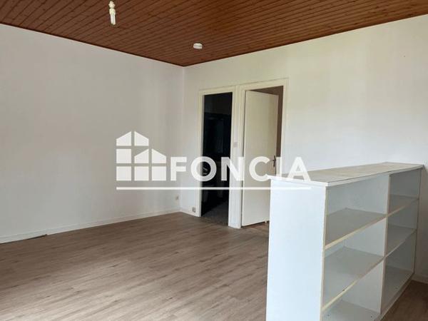 Location Appartement 2 pièces 36.4 m² - 18 RUE DES 2 PONTS Cholet 49300