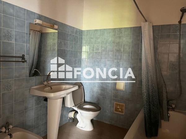 Location Appartement 2 pièces 36.4 m² - 18 RUE DES 2 PONTS Cholet 49300