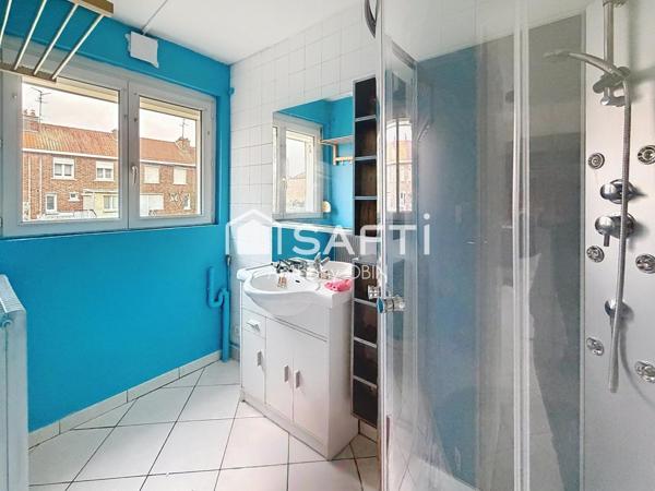 Maison de ville, cave et jardin