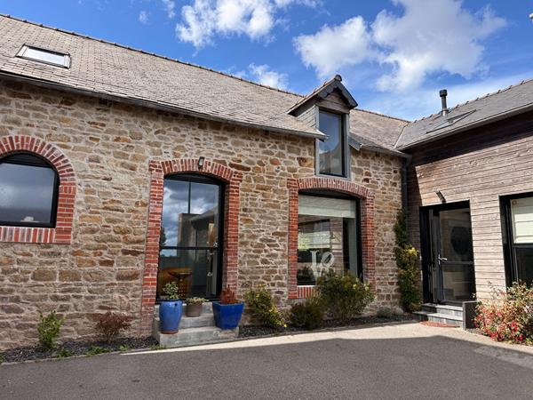 29250 SAINT POL DE LEON Saint-Pol-de-Léon, maison en pierres 5 chambres, jardin clos, vie de plain pied...