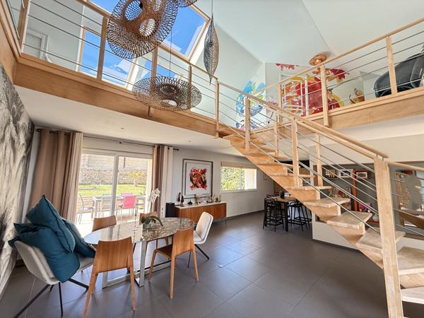 29250 SAINT POL DE LEON Saint-Pol-de-Léon, maison en pierres 5 chambres, jardin clos, vie de plain pied...