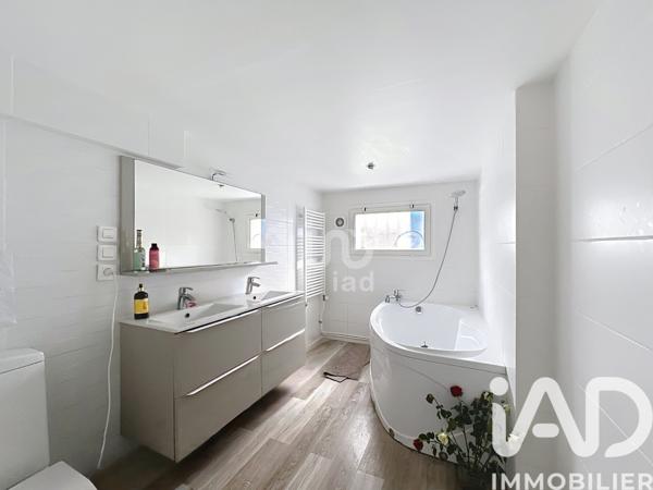 Maison à vendre 9 pièces 191,54 m² Le Vésinet