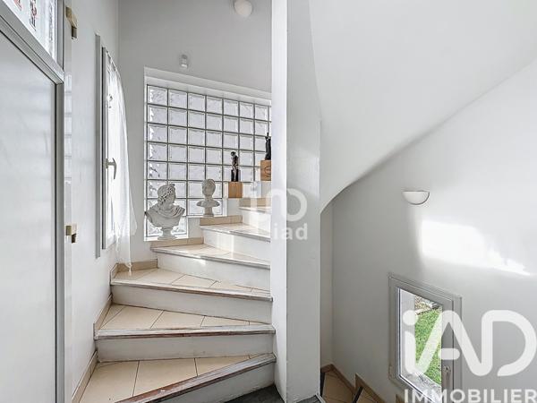 Maison à vendre 9 pièces 192 m² Le Vésinet
