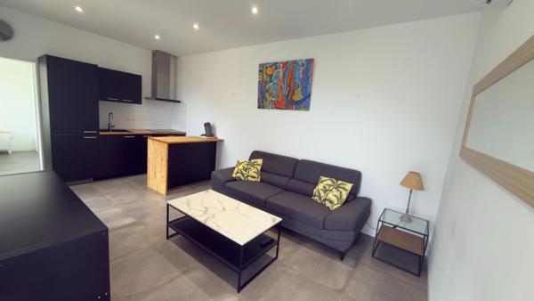 T2 Haut de Villa + Piscine et Jardin - Baudouvin