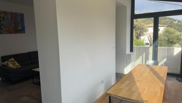 T2 Haut de Villa + Piscine et Jardin - Baudouvin