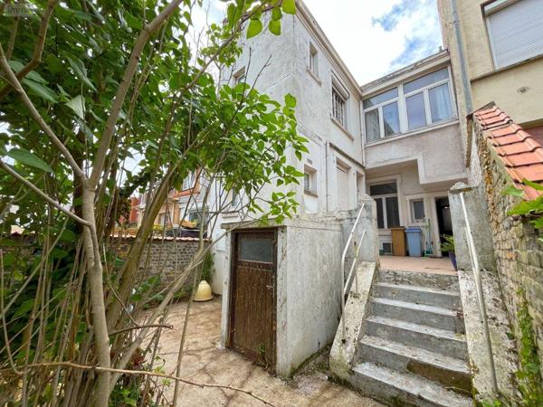 Maison de ville à vendre à Coudekerque-Branche dans le Nord (59210), ref : L384