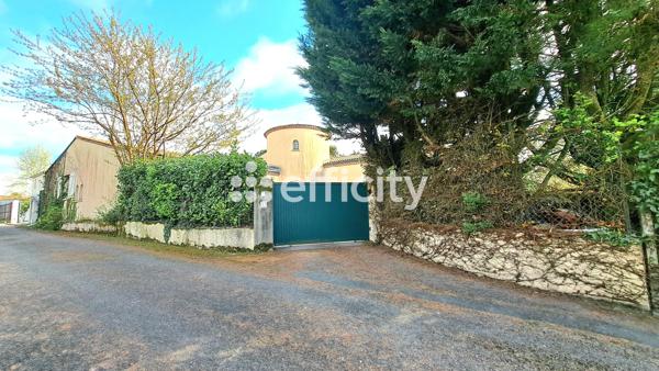 Maison
         7 pièces
        - 307 m² Exclusivité 730 000 € *