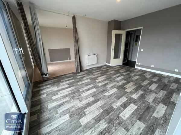Appartement à louer 2 pièces 45m² Bourges (18000)