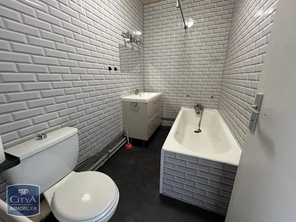 Appartement à louer 2 pièces 45m² Bourges (18000)