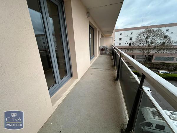 Appartement à louer 2 pièces 45m² Bourges (18000)