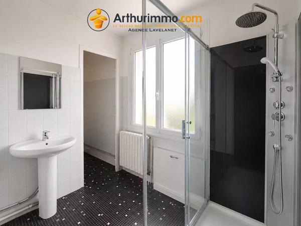 Vente                                                      Maison
                        
                     6 pièces                      130 m2                     à Foix