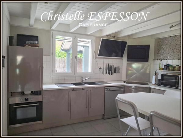 MAISON A VENDRE 7 PIECES 180 M2 AVEC UN GITE 35 M2 ET PISCINE SUR CASTELJALOUX (47)