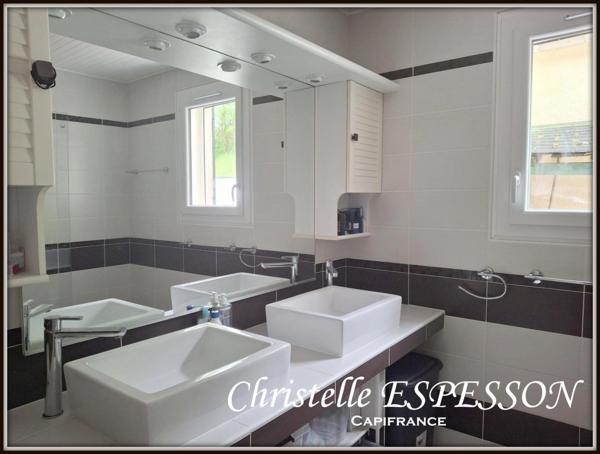 MAISON A VENDRE 7 PIECES 180 M2 AVEC UN GITE 35 M2 ET PISCINE SUR CASTELJALOUX (47)