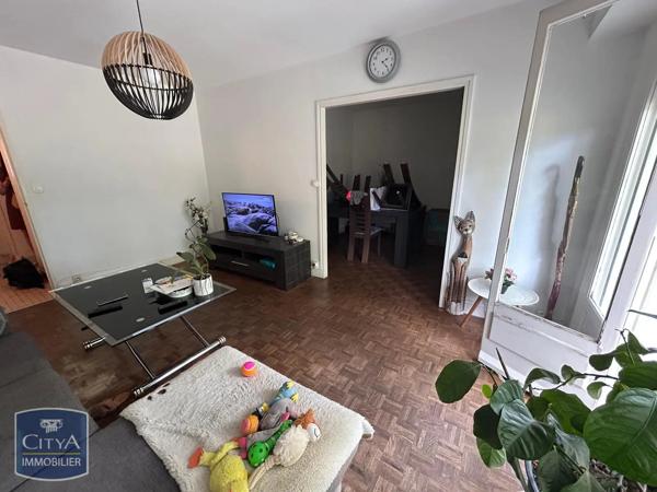 Appartement à louer 4 pièces 67.27m² Billère (64140)