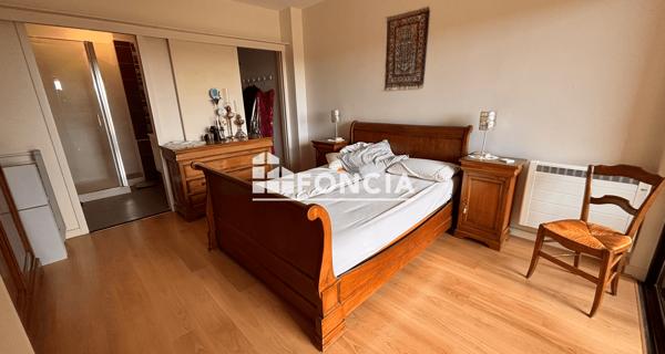 À vendre Appartement 5 pièces 121 m² - La Rochelle 17000
