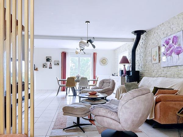 Maison contemporaine 5 chambres,  offrant la vie de plain-pied, à Briec -