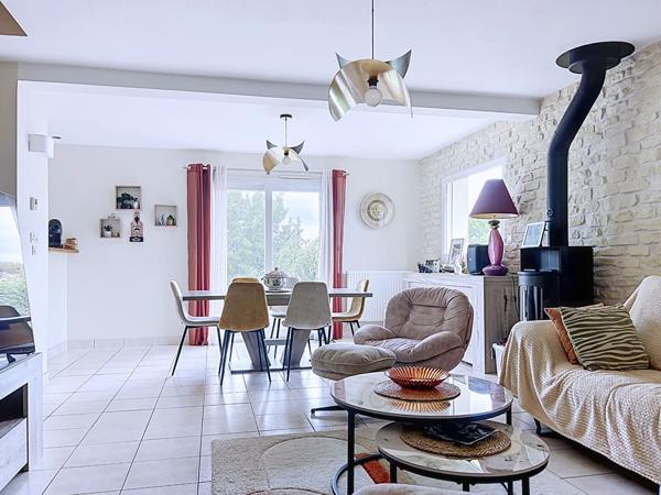 Maison contemporaine 5 chambres,  offrant la vie de plain-pied, à Briec -