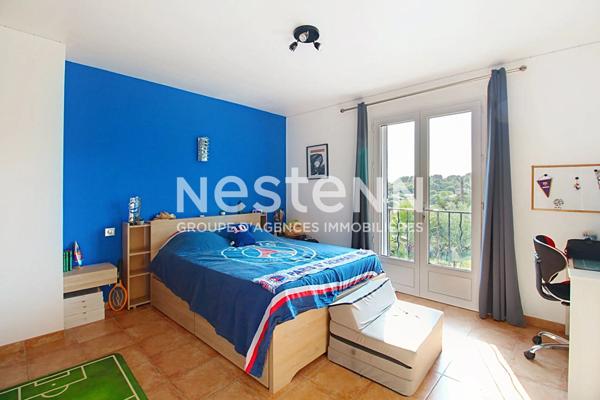 À VENDRE DRAGUIGNAN Maison 5 chambres, 168 m² sur 1500 m² de terrain avec Piscine