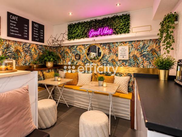 Local Commercial
         1 pièce
        - 24 m² Exclusivité 180 000 € *
