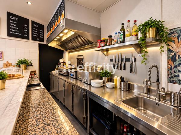 Local Commercial
         1 pièce
        - 24 m² Exclusivité 180 000 € *