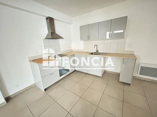 Location Maison 4 pièces 113 m² - 112 BOULEVARD DIDEROT Lunel 34400