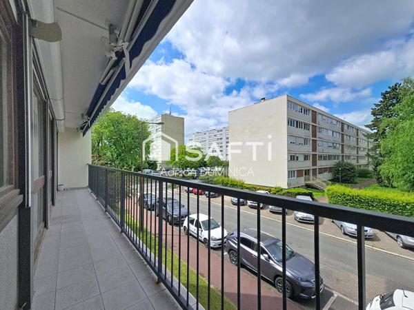 Très bel appartement avec balcon et cave, au clame