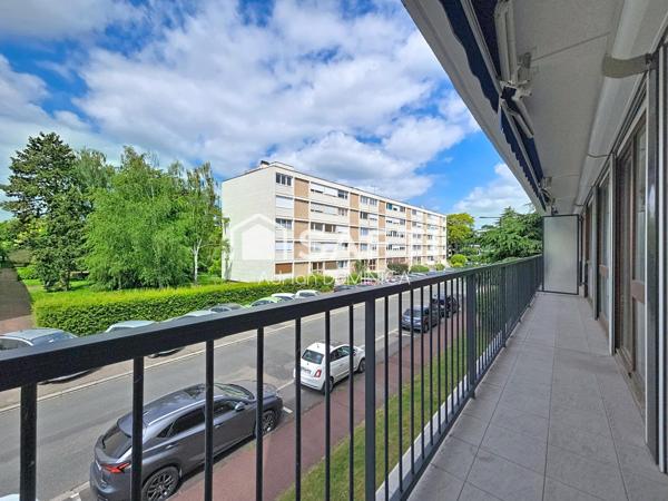 Très bel appartement avec balcon et cave, au clame