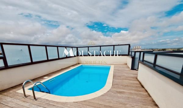 APPARTEMENT DE STANDING avec PISCINE - COEUR DE VILLE, PROCHE COMMERCES & PLAGE -