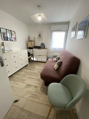 APPARTEMENT DE STANDING avec PISCINE - COEUR DE VILLE, PROCHE COMMERCES & PLAGE -