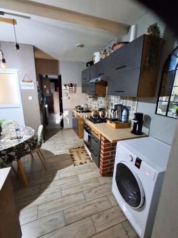 Maison 8 pièce(s) 4 chambre(s) 119 m²