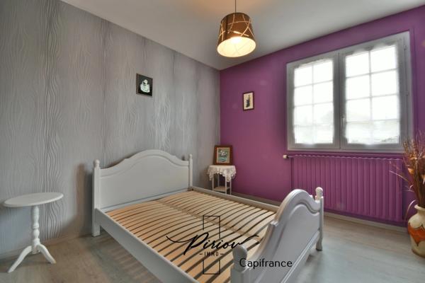 Pavillon 113 M², plain pied, 4 chambres, 1700 m² de terrain clos