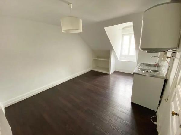 Appartement à louer 1 pièce 25.61m² Dijon (21000)