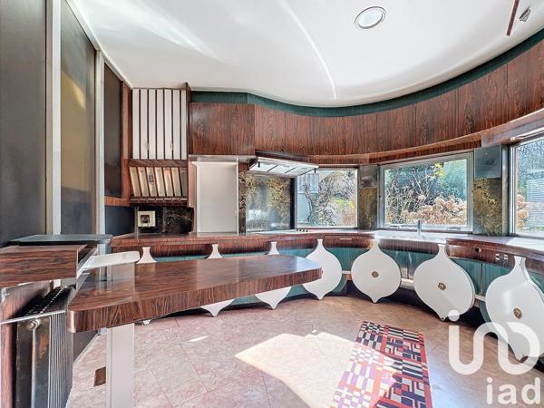 Maison d’architecte 7 pièces de 232 m² à Bois-Guillaume (76230)