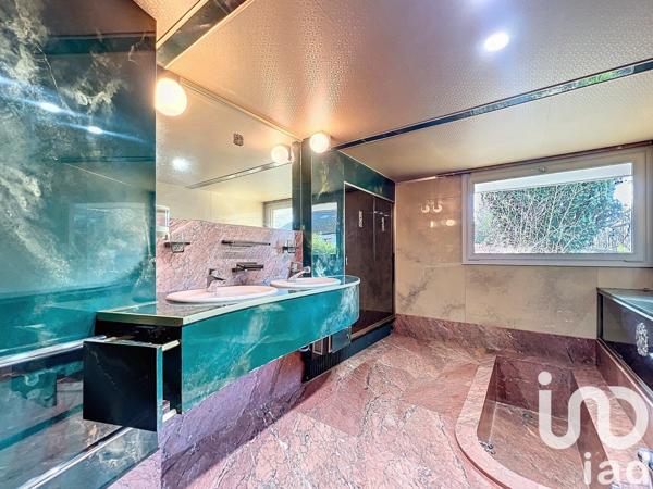 Maison d’architecte 7 pièces de 232 m² à Bois-Guillaume (76230)