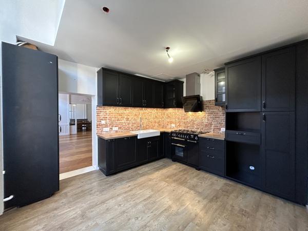 Castelsarrasin (82100) MAISON DE VILLE DE TYPE 5 AVEC DEUX PLACES DE PARKING