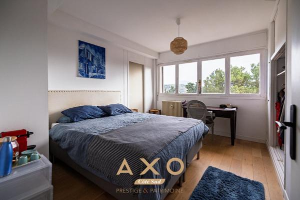 AIX EN PROVENCE - APPARTEMENT - T4 - 100 M2 - 3 TERRASSES - CAVE -  580 000 €