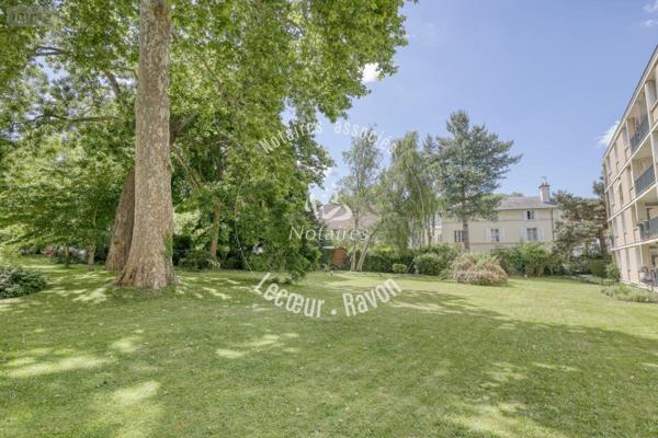 Appartement à vendre à Viroflay dans les Yvelines (78220), ref : 92076-81