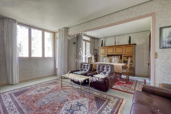 Appartement à vendre à Viroflay dans les Yvelines (78220), ref : 92076-81