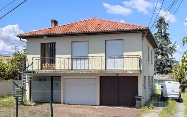 Immeuble à vendre    6 pièces • 135 m2 Pessac