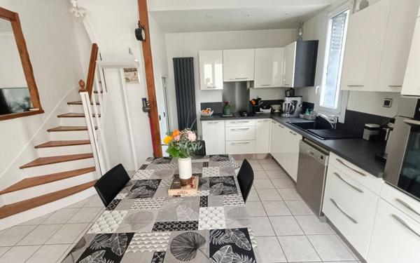 Maison à vendre    5 pièces •  Créteil