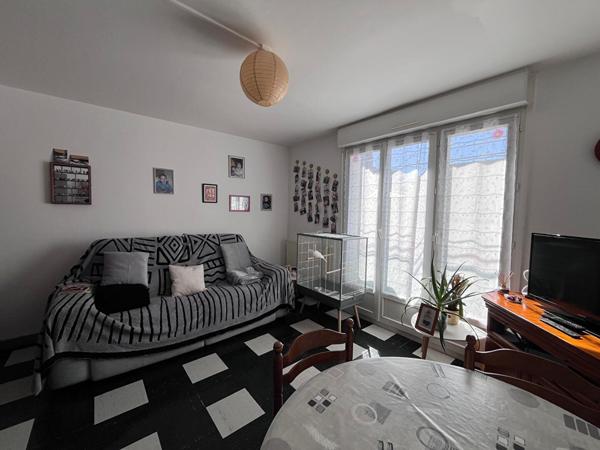 Appartement 3 pièce(s) 1 IER ETAGE quartier "HAUTE FOLLIS"