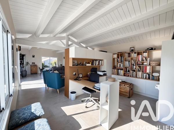 Maison à vendre 6 pièces 178 m² L'Houmeau