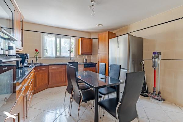 Maison à vendre 416 960 € Sainte-Eulalie 6 p 166 m² DPE B