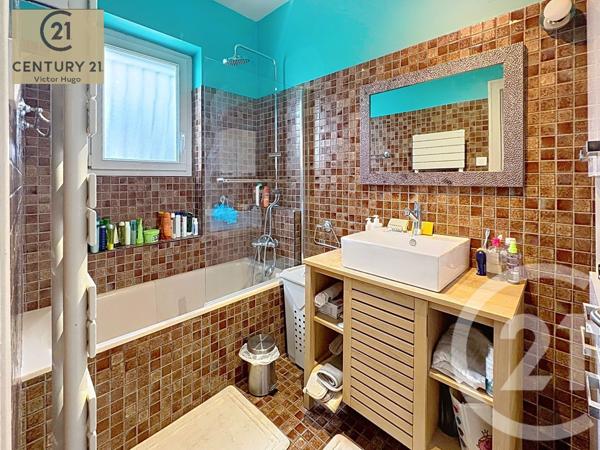 Maison à vendre  6 pièces - 170,28 m2 COUZEIX - 87