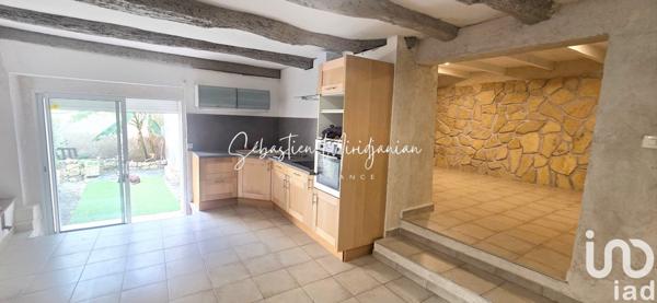 Maison 4 pièces de 80 m² à Cuers (83390)