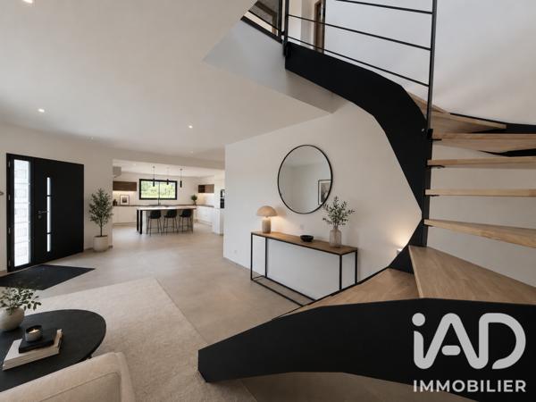 Maison à vendre 5 pièces 195 m² Lansac