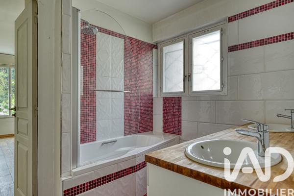 Maison à vendre 10 pièces 266 m² Villennes-sur-Seine